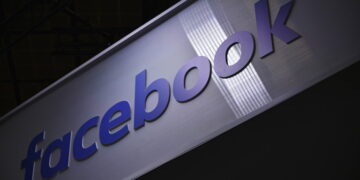 Facebook заплаши, че може да напусне Европа