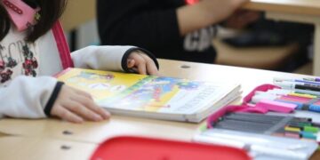 170 специалиста ще разглеждат учебното съдържание по общообразователните предмети от 1 до 10 клас