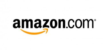 Разпродажба в Amazon с амбиции да бие Черния петък